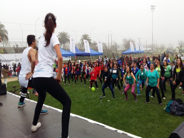 Actividad “Deporte en los barrios” se desarrolló exitosamente en Estadio Municipal