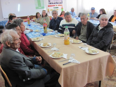 Municipio colabora en encuentro de personas mayores de Llay Llay y San Antonio