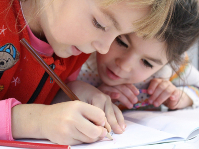 16 establecimientos educacionales participarán de Gran Feria de Inglés