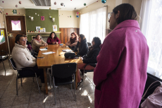 Mujeres emprendedoras de San Antonio se capacitan para postular al Capital Abeja de SERCOTEC