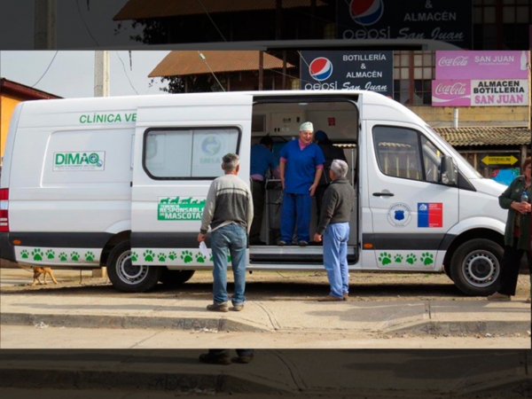 Cl&iacute;nica Veterinaria M&oacute;vil, desarrollando h&aacute;bitos de tenencia responsable.