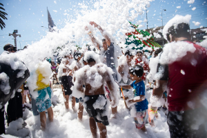 Más de 300 niños y niñas disfrutaron del cierre del verano en comunidad en el frontis de la Alcaldía Ciudadana