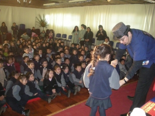 Con Magia Enseñan a los Parvularios a Cuidar sus Dientes y Comer Sano