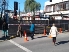 Avenida El Molo cerrada al paso de vehículos