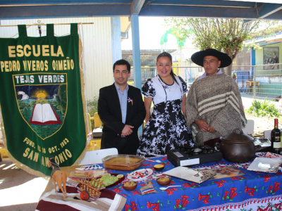 Todo exquisito en muestra gastronómica de escuelas municipales