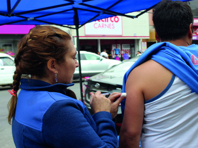 Sanantoninos le ponen el hombro a la vacuna contra la influenza