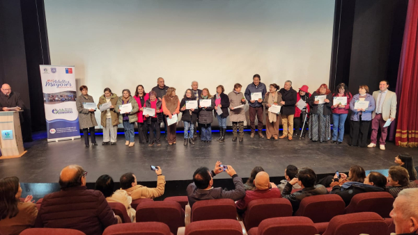 133 vecinos fueron certificados como l&iacute;deres para fortalecer la promoci&oacute;n de la salud en San Antonio