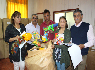 Municipio entrega 17 mil juguetes de navidad a niños sanantoninos