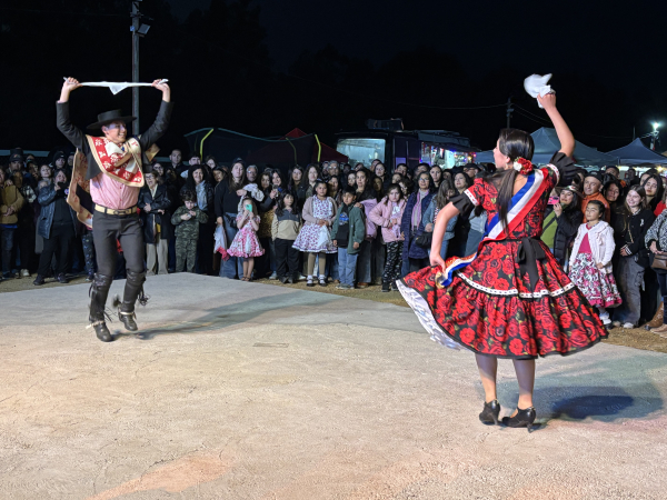 Fiesta de la Chilenidad finaliz&oacute; con una exitosa convocatoria en el Parque Los Aromos