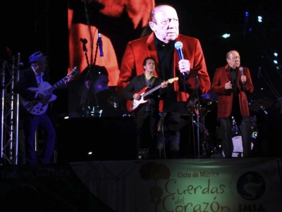 La lluvia no aguó la fiesta: Buddy Richard en Cuerdas del Corazón