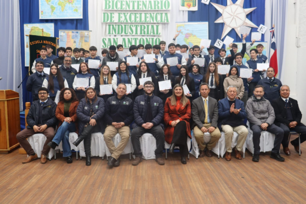 170 estudiantes de la Escuela Industrial fortalecen sus competencias para ingresar al mundo laboral
