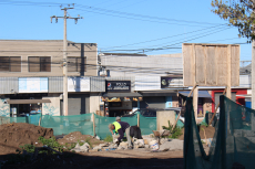 Avanza remodelación de la Plaza José Luis Norris y mejoramiento de veredas en el centro de Barrancas