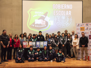 Estudiantes de la escuela Poeta Huidobro buscan rescatar el patrimonio de San Antonio