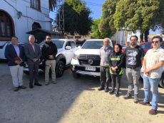 Municipalidad de San Antonio incorpora dos nuevas camionetas para Seguridad Pública