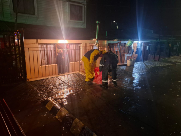Municipalidad de San Antonio despliega equipos ante intensas lluvias y refuerza llamado a la prevenci&oacute;n