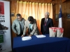 Firma de contrato entre vecinos, Municipio y MINVU beneficiar&aacute; a sector Casa de Piedra &ndash; Brasil.