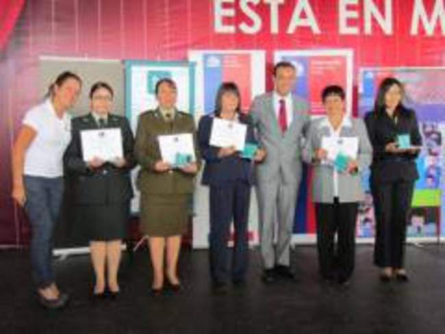 M&aacute;s de 300 mujeres de la provincia de San Antonio conmemoraron su d&iacute;a