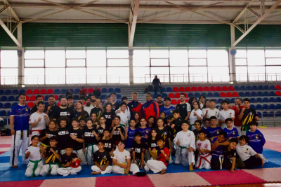 Municipio apoyó exitoso evento deportivo de taekwondo en la que participó campeón mundial chileno en esta disciplina