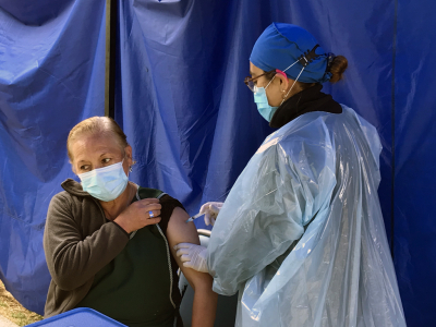 En el Centro de Rehabilitaci&oacute;n San Antonio de Padua hay un punto de vacunaci&oacute;n disponible