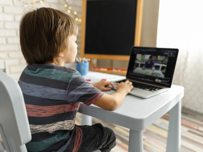 Contin&uacute;an las clases online en los establecimientos educacionales municipales